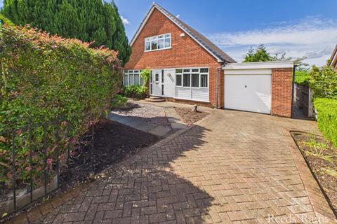 3 bed property, in Mackie Drive, £329,950