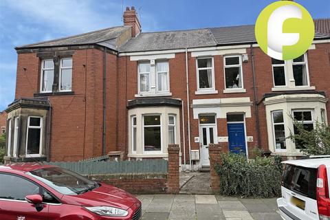 4 bed property, in Walton Avenue, £265,000