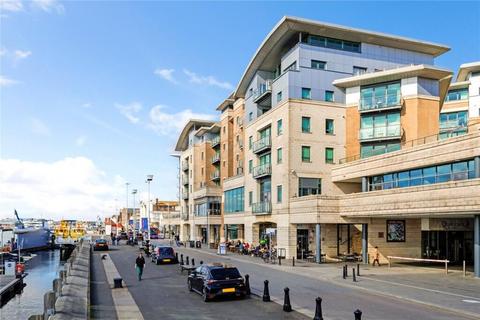 4 bed property, in Dolphin Quays, £350,000