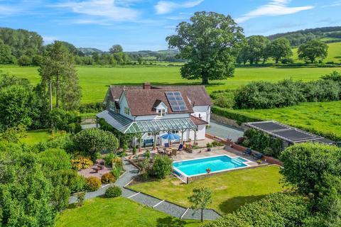 4 bed property, in Kempton, £685,000