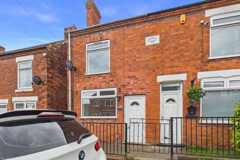 3 bed property, in King Street, £150,000