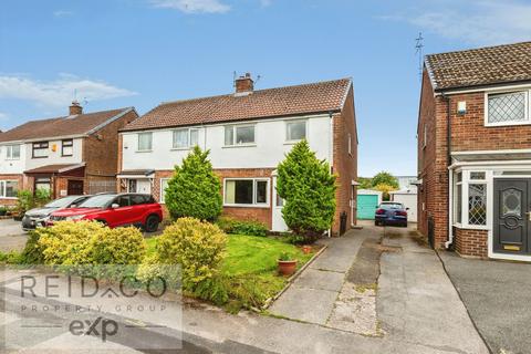 2 bed property, in Coniston Road, £175,000