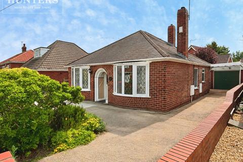 2 bed property, in Darton Street, £220,000