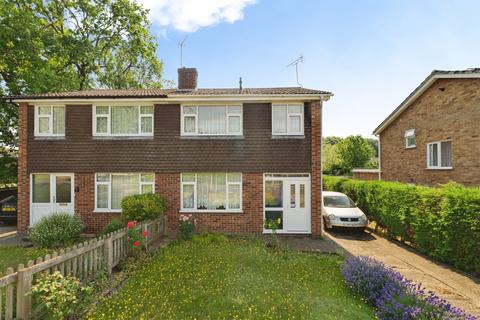 3 bed property, in The Glade, £240,000