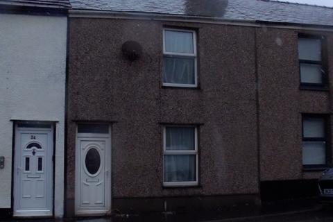 3 bed property, in Cecil Street, £87,000
