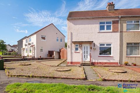 2 bed property, in Beauly Crescent, £105,000
