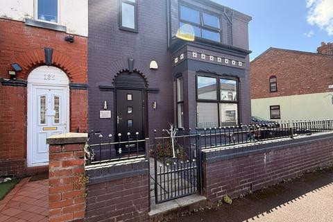 3 bed property, in Wellfield Street, £185,000