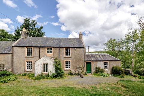 4 bed property, in Cranshaws Schoolhouse, £200,000