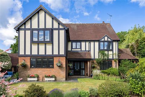 6 bed property, in Stables Court, £1,999,950