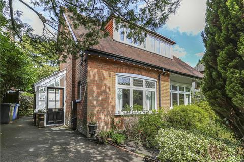 4 bed property, in Crescent Road, £650,000