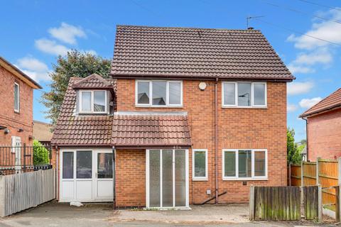 4 bed property, in Worrall Avenue, £300,000