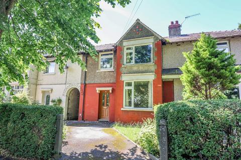3 bed property, in Halton Road, £159,950