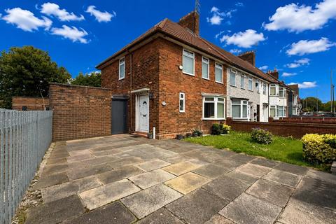 3 bed property, in Liverpool Road, £170,000