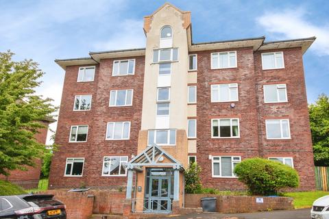 2 bed property, in Blackwell Close, £120,000