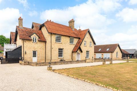 6 bed property, in Nortonbury, £3,000,000