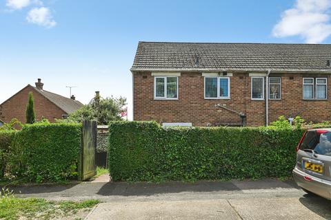 3 bed property, in Hyacinth Road, £290,000