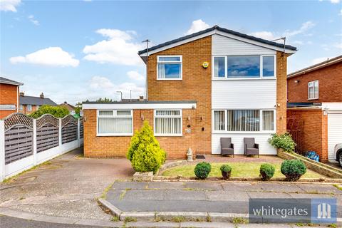 3 bed property, in Camp Road, £350,000
