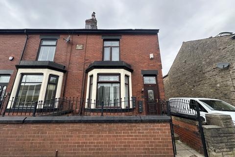 6 bed property, in Blackburn Road, £250,000