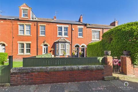 2 bed property, in 29 Hayward Avenue, £90,000