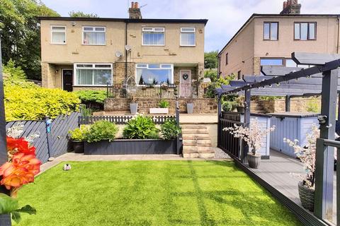 3 bed property, in Fenny Royd, £245,000