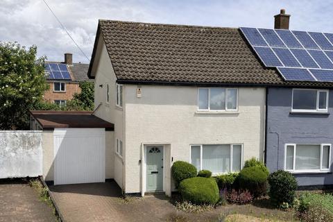 3 bed property, in Falcon Lodge Crescent, £250,000