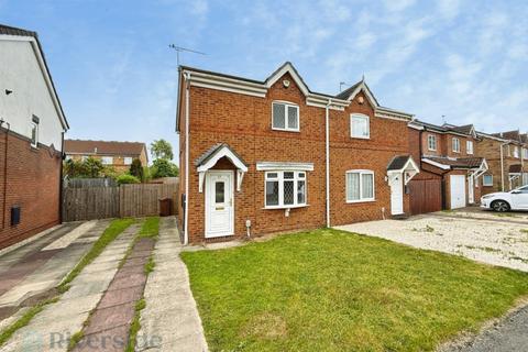 2 bed property, in Harbour Way, £169,950
