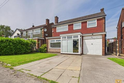 3 bed property, in Hazel Grove, £450,000