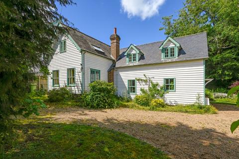 3 bed property, in Back Road, £750,000