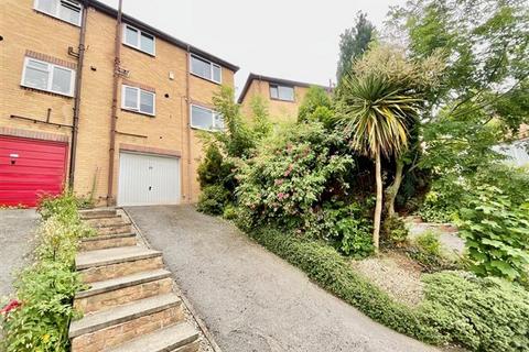 3 bed property, in Smithy Wood Crescent, £260,000