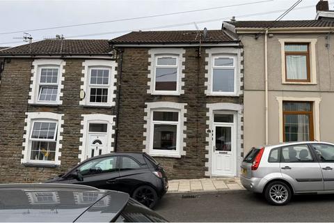 3 bed property, in Greenfield Street, £139,950