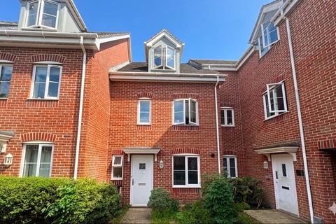 4 bed property, in Bostock Road, £300,000