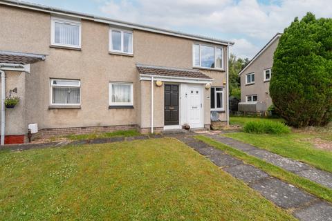 2 bed property, in Lennox Court, £80,000
