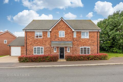 5 bed property, in Snowdrop Avenue, £685,000