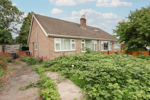 2 bed property, in Ash Bank Close, £250,000