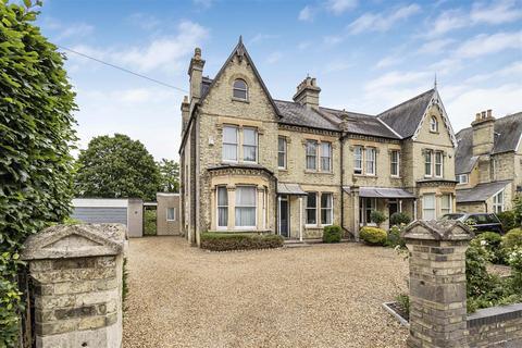 6 bed property, in Tunwells Lane, £1,350,000
