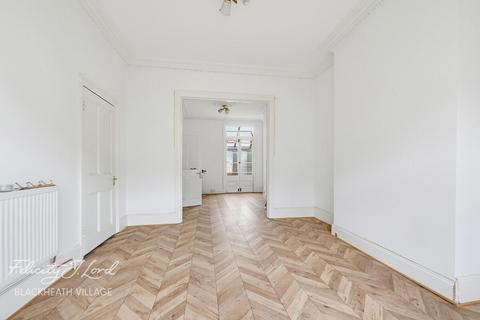 4 bed property, in Bradgate Road, £625,000