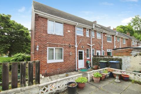 2 bed property, in Parkside, £80,000