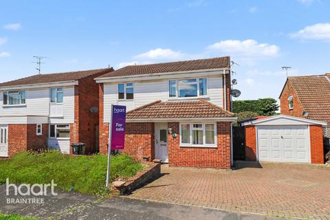 4 bed property, in Vernon Way, £350,000