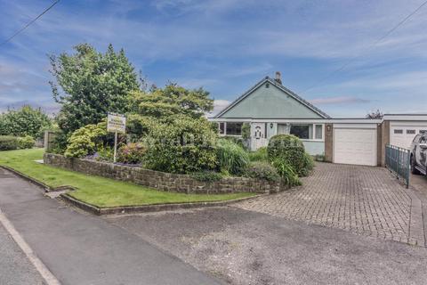 3 bed property, in Marsh Lane, £300,000