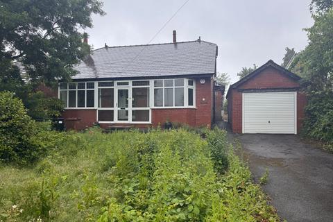 2 bed property, in Buxton Lane, £350,000