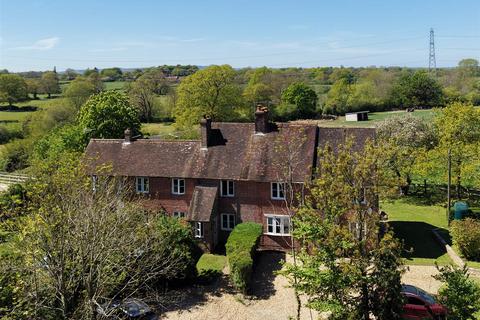 3 bed property, in Truslers Hill Lane, £565,000