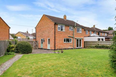 4 bed property, in Ambrose Rise, £675,000
