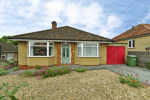 3 bed property, in Churchill Avenue, £335,000
