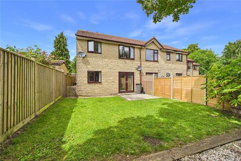 1 bed property, in Lincott View, £160,000
