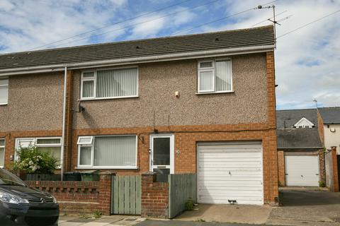 3 bed property, in Wansbeck Gardens, £110,000