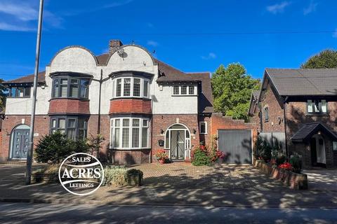 4 bed property, in Thornhill Road, £500,000