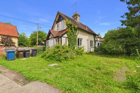2 bed property, in The Street, £290,000
