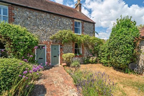 2 bed property, in Church Lane, £400,000