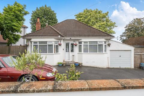 2 bed property, in Aldercombe Road, £499,950