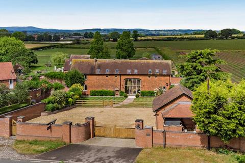 4 bed property, in 1 Laights Barn, £1,150,000